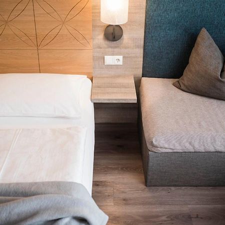 Roesslwirt Hotel Барбиано Екстериор снимка