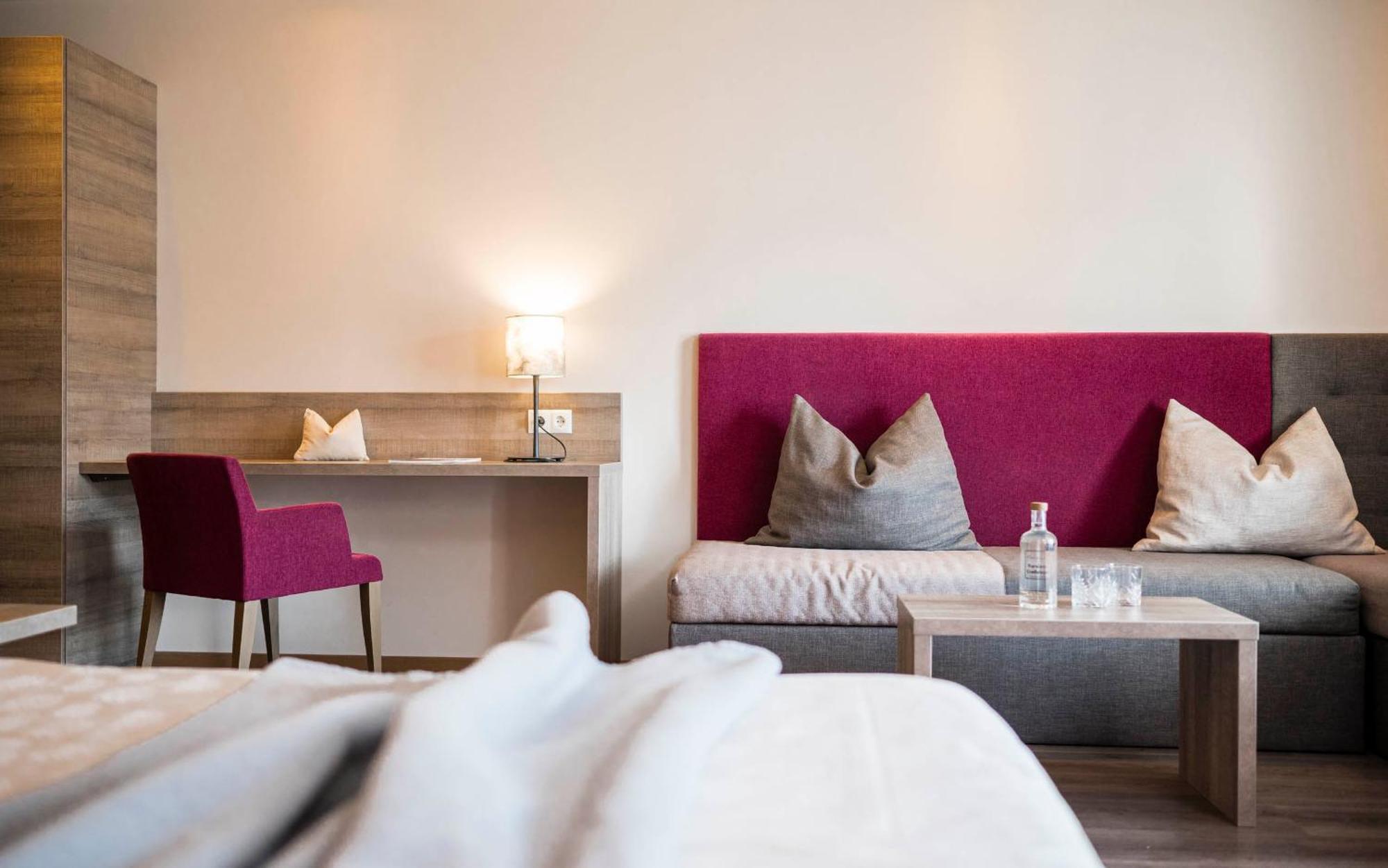 Roesslwirt Hotel Барбиано Екстериор снимка