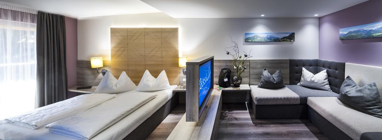 Roesslwirt Hotel Барбиано Екстериор снимка