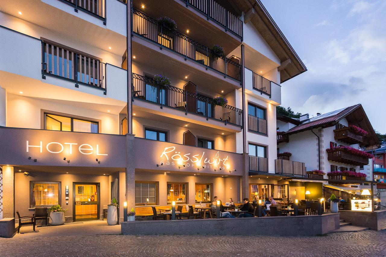 Roesslwirt Hotel Барбиано Екстериор снимка