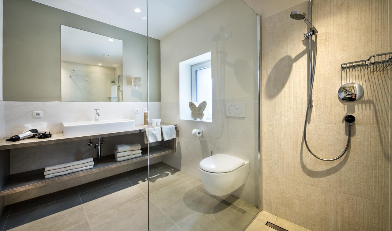 Roesslwirt Hotel Барбиано Екстериор снимка