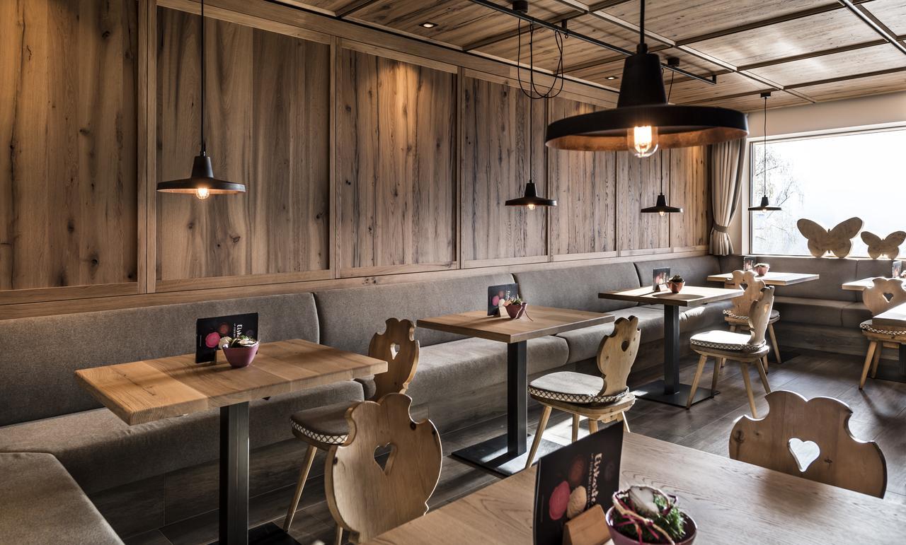 Roesslwirt Hotel Барбиано Екстериор снимка