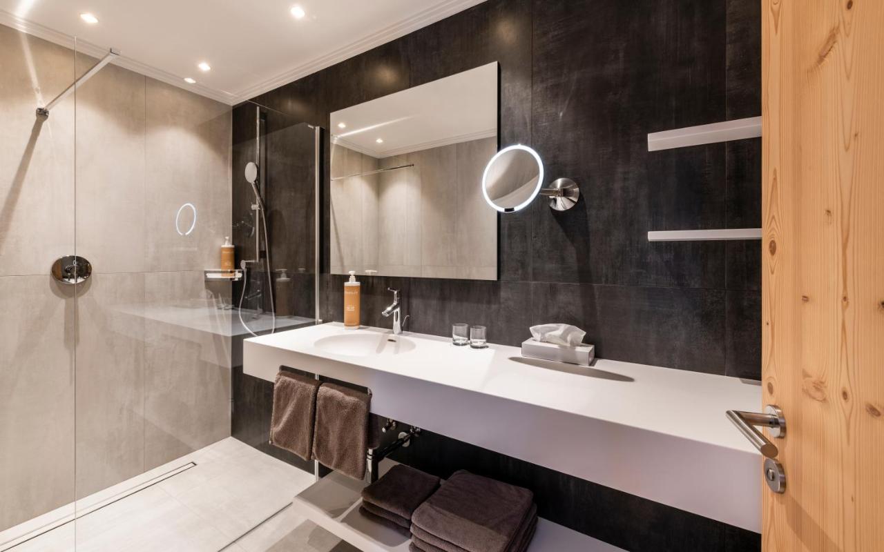 Roesslwirt Hotel Барбиано Екстериор снимка